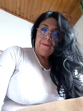 Snapshot of Mielx chatting on 4, 4, 2026 Mielx online show from 4, 4, 2026