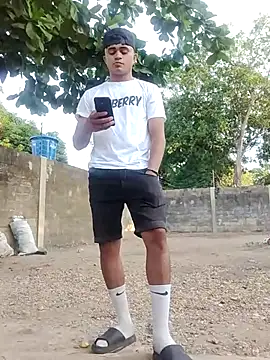 Snapshot of HOTRAINYGOLDEN chatting on 21, 3, 2026 HOTRAINYGOLDEN online show from 21, 3, 2026