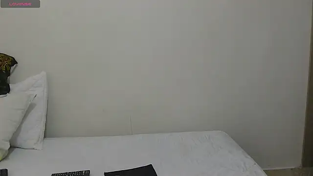 zyra vex online show from 12, 6, 2026