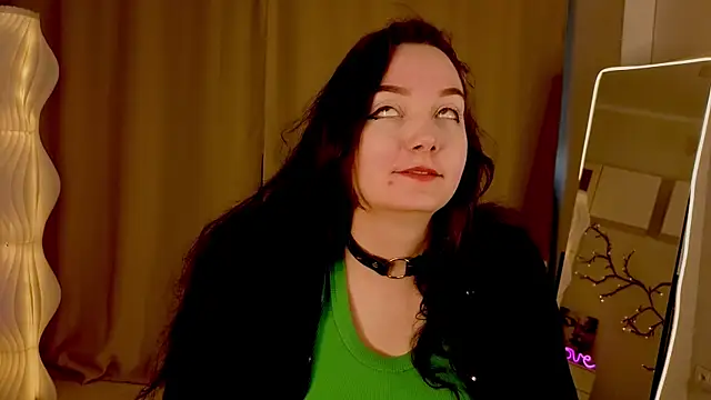 Snapshot of KaraNeagle chatting on 13, 4, 2026 KaraNeagle online show from 13, 4, 2026