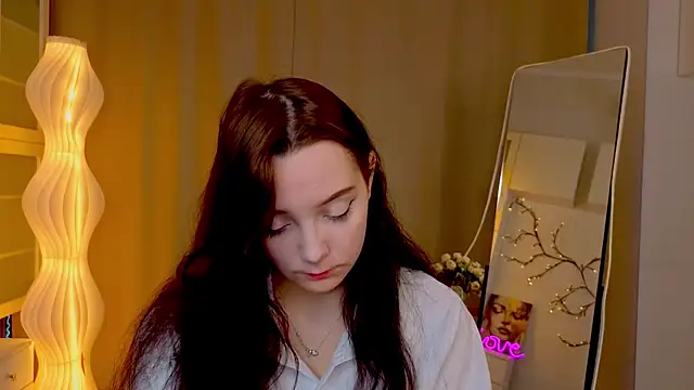 Snapshot of KaraNeagle chatting on 7, 5, 2026 KaraNeagle online show from 7, 5, 2026