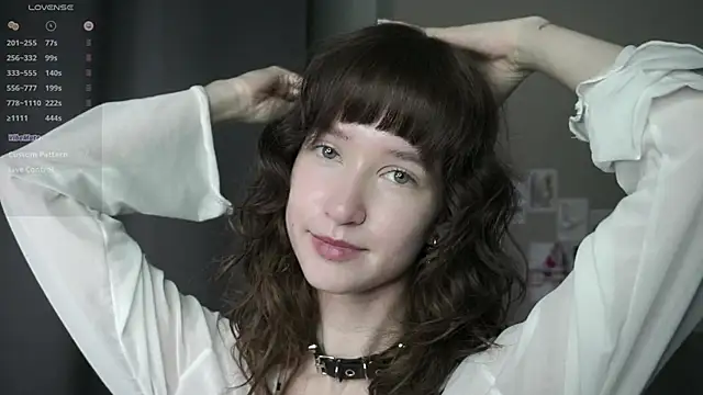 Snapshot of DellaLeck chatting on 8, 5, 2026 DellaLeck online show from 8, 5, 2026