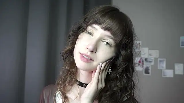 Snapshot of DellaLeck chatting on 10, 5, 2026 DellaLeck online show from 10, 5, 2026