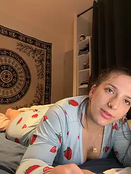 georginamoor online show from 7, 4, 2026