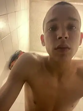 Snapshot of Axel_fox_08 chatting on 21, 3, 2026 Axel fox 08 online show from 21, 3, 2026