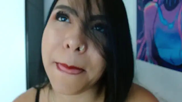 Snapshot of alessialux chatting on 30, 5, 2026 alessialux online show from 30, 5, 2026