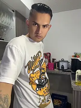 BombomAndAxel online show from 22, 6, 2026