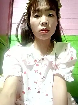 AmyLinee01 online show from 9, 5, 2026