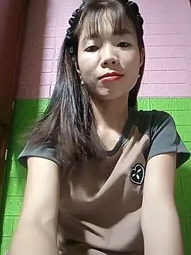 Snapshot of AmyLinee01 chatting on 18, 5, 2026 AmyLinee01 online show from 18, 5, 2026