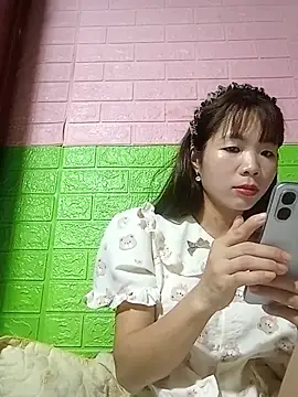 Snapshot of AmyLinee01 chatting on 5, 6, 2026 AmyLinee01 online show from 5, 6, 2026