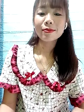 Snapshot of AmyLinee01 chatting on 22, 7, 2026 AmyLinee01 online show from 22, 7, 2026