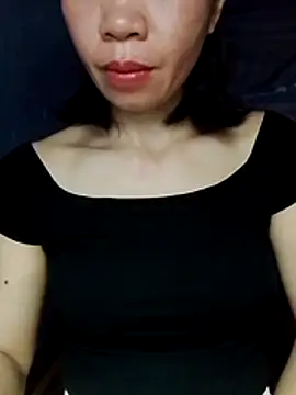 Snapshot of -Lunou- chatting on 24, 4, 2026 -Lunou- online show from 24, 4, 2026