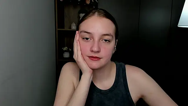 Snapshot of AmiBeguhl chatting on 23, 3, 2026 AmiBeguhl online show from 23, 3, 2026