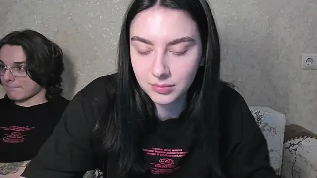 Snapshot of muuur_love231 chatting on 6, 4, 2026 muuur love231 online show from 6, 4, 2026