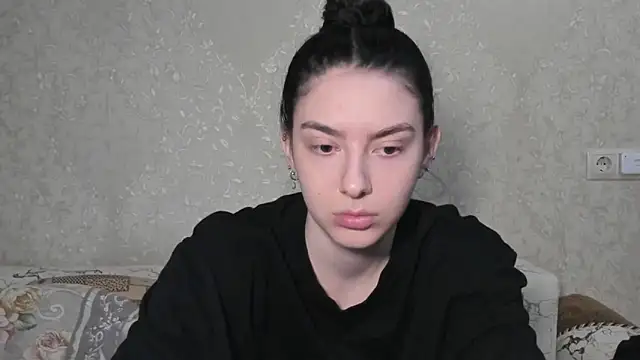 Snapshot of muuur_love231 chatting on 19, 4, 2026 muuur love231 online show from 19, 4, 2026