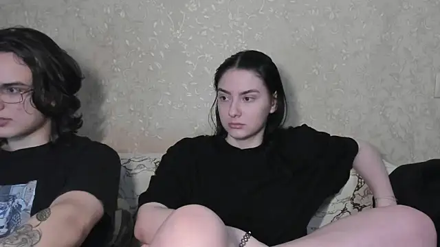 Snapshot of muuur_love231 chatting on 20, 4, 2026 muuur love231 online show from 20, 4, 2026