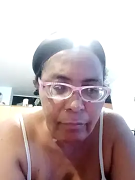 Snapshot of sexymomsn chatting on 21, 4, 2026 sexymomsn online show from 21, 4, 2026