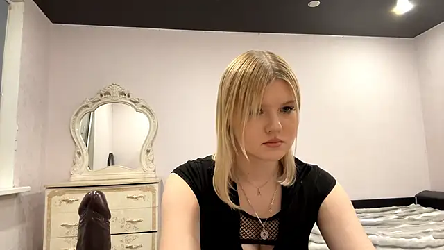 Snapshot of SweettAnny chatting on 28, 3, 2026 SweettAnny online show from 28, 3, 2026