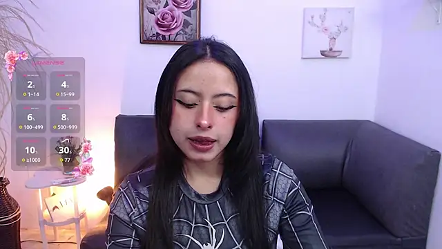 Snapshot of Nina_petitte chatting on 3, 4, 2026 Nina petitte online show from 3, 4, 2026