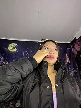 Snapshot of Itze_Mua chatting on 27, 3, 2026 Itze Mua online show from 27, 3, 2026