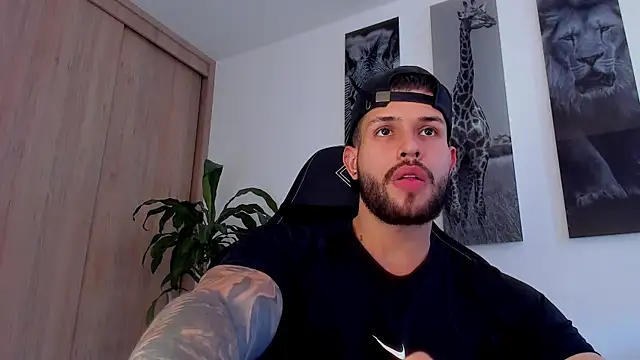 Snapshot of Santos_ramirez1 chatting on 28, 7, 2026 Santos ramirez1 online show from 28, 7, 2026