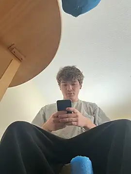 Snapshot of demon4ever chatting on 3, 4, 2026 demon4ever online show from 3, 4, 2026