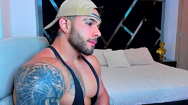 Snapshot of Raytorres chatting on 11, 5, 2026 Raytorres online show from 11, 5, 2026