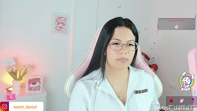 Snapshot of princess_dan1a chatting on 8, 4, 2026 princess dan1a online show from 8, 4, 2026