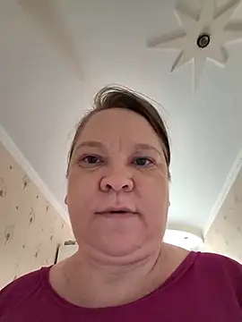 Snapshot of _Yourpussy_ chatting on 9, 5, 2026 Yourpussy online show from 9, 5, 2026