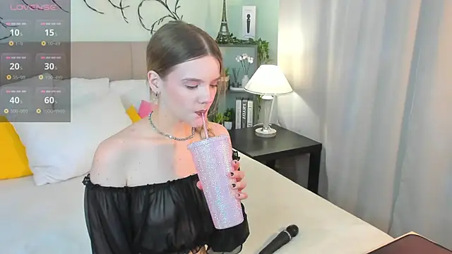 Snapshot of Emma_peach chatting on 3, 5, 2026 Emma peach online show from 3, 5, 2026