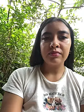 HaileyBiieber online show from 10, 4, 2026