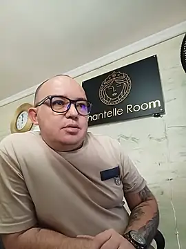maximo daddy online show from 25, 5, 2026