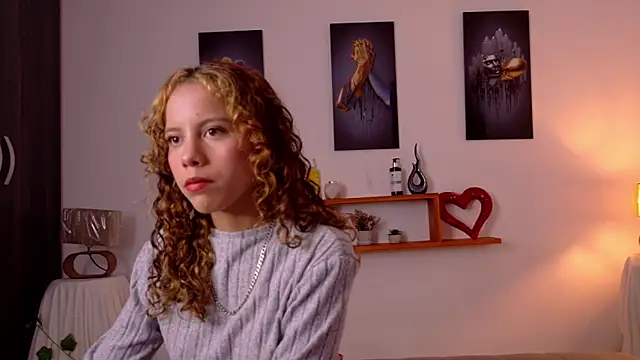 lia valmont 01 online show from 25, 3, 2026