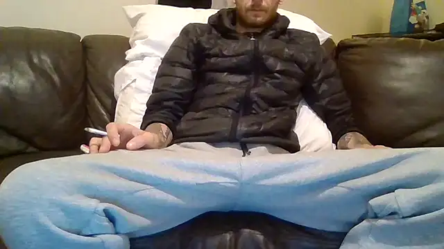Snapshot of feetlovrr94 chatting on 9, 4, 2026 feetlovrr94 online show from 9, 4, 2026