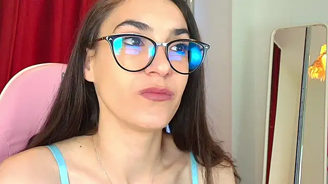 Snapshot of SlimTemptation chatting on 25, 4, 2026 SlimTemptation online show from 25, 4, 2026