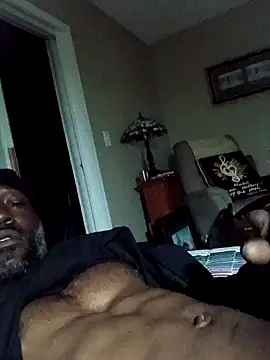 Snapshot of KingBlackStallion chatting on 4, 4, 2026 KingBlackStallion online show from 4, 4, 2026