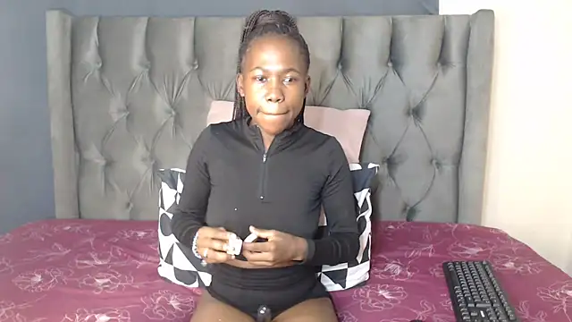 Snapshot of Cybil_Hearts chatting on 22, 4, 2026 Cybil Hearts online show from 22, 4, 2026