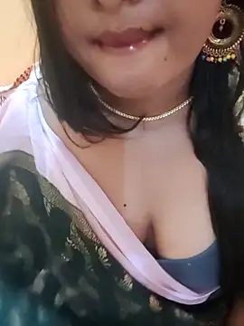 Snapshot of Ramya_456 chatting on 20, 4, 2026 Ramya 456 online show from 20, 4, 2026