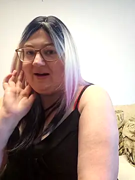 Snapshot of xXLunaBlissXx chatting on 13, 5, 2026 xXLunaBlissXx online show from 13, 5, 2026