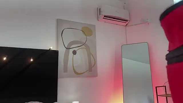 skinnyindiansluttt online show from 17, 5, 2026