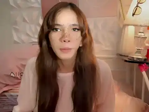 Snapshot of Leijona_Milker chatting on 24, 5, 2026 Leijona Milker online show from 24, 5, 2026