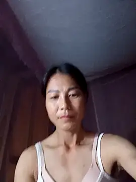 Snapshot of -Numin- chatting on 6, 4, 2026 -Numin- online show from 6, 4, 2026