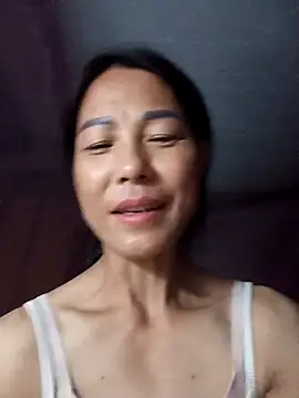 Snapshot of -Numin- chatting on 12, 4, 2026 -Numin- online show from 12, 4, 2026