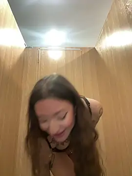 SaintSquirt online show from 4, 4, 2026