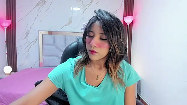 Snapshot of EsperanzaMora chatting on 21, 4, 2026 EsperanzaMora online show from 21, 4, 2026