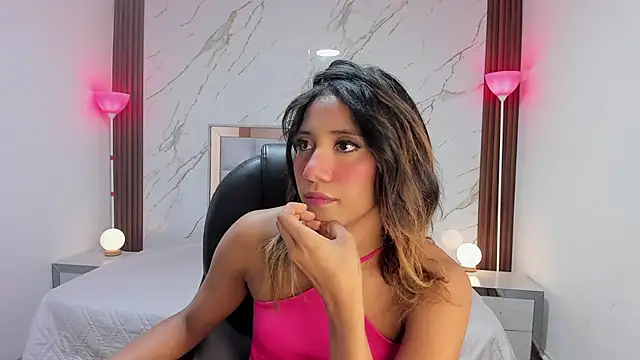 Snapshot of EsperanzaMora chatting on 23, 4, 2026 EsperanzaMora online show from 23, 4, 2026