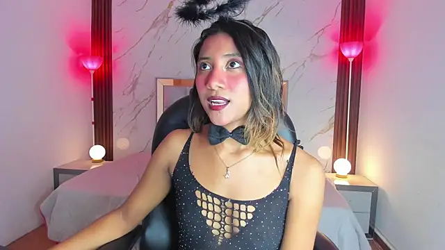 Snapshot of EsperanzaMora chatting on 28, 4, 2026 EsperanzaMora online show from 28, 4, 2026