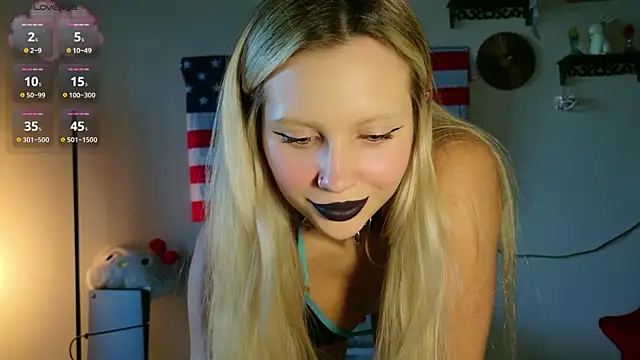 Snapshot of mia_chillhere chatting on 7, 7, 2026 mia chillhere online show from 7, 7, 2026