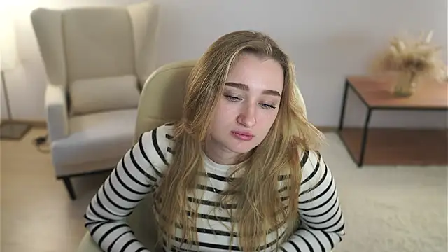 VioletteClaire online show from 25, 3, 2026