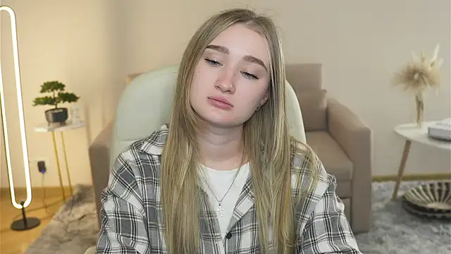 VioletteClaire online show from 29, 3, 2026